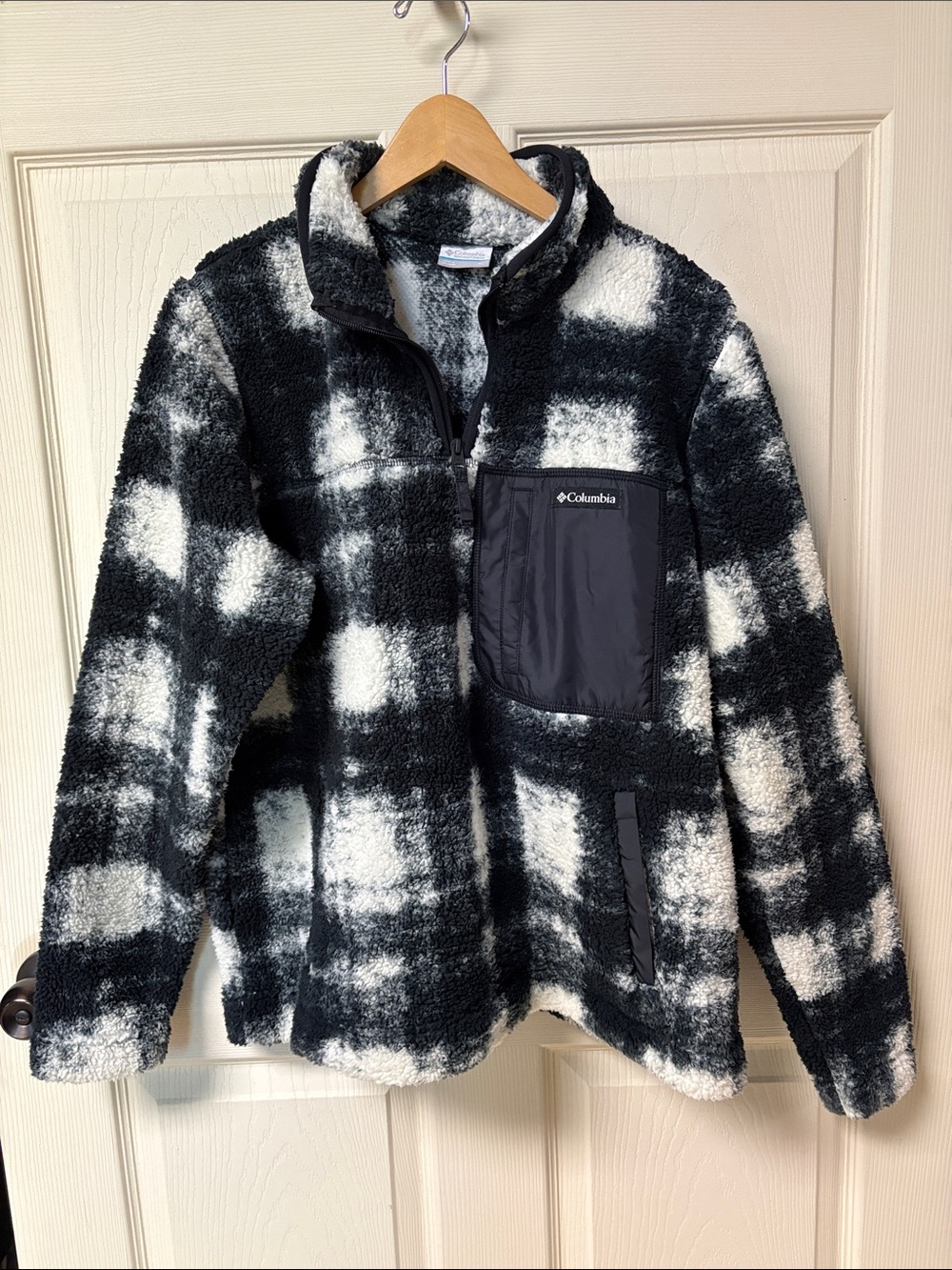 Columbia Black & White Plaid Sherpa Fleece Jacket